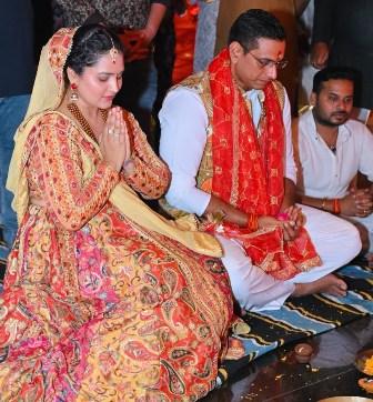 परिवार के साथ माता रानी के दरबार पहुंचे विधायक देवेंद्र यादव, हवन-पूजन के बाद भक्तों संग किया गरबा...