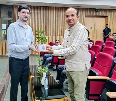 आईआईटी भिलाई में हिंदी का जश्न: एक महीने में 15 से अधिक आयोजन, संस्थानभर में दिखा भाषा के प्रति उत्साह... 5 आईआईटी भिलाई में हिंदी का जश्न: एक महीने में 15 से अधिक आयोजन, संस्थानभर में दिखा भाषा के प्रति उत्साह...