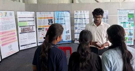 भोपाल विज्ञान मेले में IIT भिलाई के नवाचारों की झलक, IBITF ने प्रदर्शित किए तकनीक आधारित समाधान... 8 भोपाल विज्ञान मेले में IIT भिलाई के नवाचारों की झलक, IBITF ने प्रदर्शित किए तकनीक आधारित समाधान...
