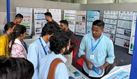 भोपाल विज्ञान मेले में IIT भिलाई के नवाचारों की झलक, IBITF ने प्रदर्शित किए तकनीक आधारित समाधान... 10 भोपाल विज्ञान मेले में IIT भिलाई के नवाचारों की झलक, IBITF ने प्रदर्शित किए तकनीक आधारित समाधान...