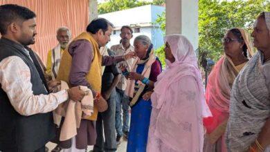 गांधी-शास्त्री जयंती पर चरौदा में 150 वरिष्ठजनों का सम्मान, सांसद विजय बघेल ने दिया सेवा का संदेश...