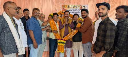 गांधी-शास्त्री जयंती पर चरौदा में 150 वरिष्ठजनों का सम्मान, सांसद विजय बघेल ने दिया सेवा का संदेश... 9 गांधी-शास्त्री जयंती पर चरौदा में 150 वरिष्ठजनों का सम्मान, सांसद विजय बघेल ने दिया सेवा का संदेश...