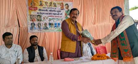 गांधी-शास्त्री जयंती पर चरौदा में 150 वरिष्ठजनों का सम्मान, सांसद विजय बघेल ने दिया सेवा का संदेश... 8 गांधी-शास्त्री जयंती पर चरौदा में 150 वरिष्ठजनों का सम्मान, सांसद विजय बघेल ने दिया सेवा का संदेश...