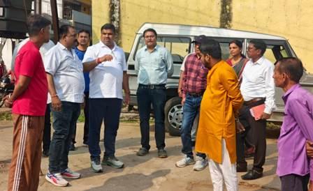 बांसपारा वार्ड में नागरिकों से मिले मंत्री गजेन्द्र यादव, जनसमस्याओं के त्वरित निराकरण के निर्देश...
