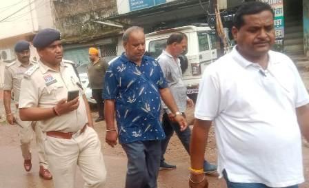 भिलाई में अवैध पार्किंग के खिलाफ निगम और यातायात पुलिस की संयुक्त कार्रवाई...