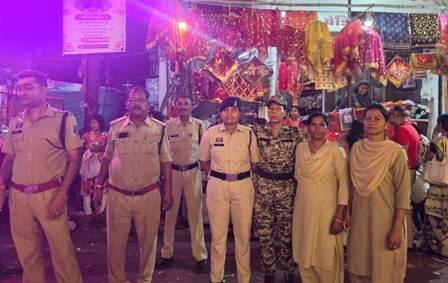 नवरात्रि पर दुर्ग पुलिस का सुरक्षा घेरा मजबूत, 361 पुलिसकर्मी 24 घंटे संभाल रहे मोर्चा...