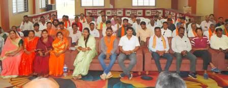 धनोरा में भाजपा उतई मंडल की मासिक बैठक संपन्न, विधायक ललित चंद्राकर ने संगठन को मजबूत बनाने पर दिया जोर...