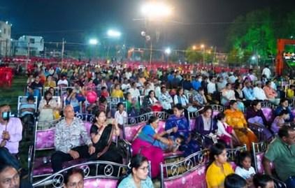 सेक्टर-7 में सार्वजनिक दशहरा पर्व का 31वां आयोजन भव्यता के साथ संपन्न, मार्स द बैंड की प्रस्तुतियों ने बांधा समां... 10 सेक्टर-7 में सार्वजनिक दशहरा पर्व का 31वां आयोजन भव्यता के साथ संपन्न, मार्स द बैंड की प्रस्तुतियों ने बांधा समां...