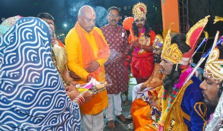 नगपुरा में रामलीला महोत्सव में शामिल हुए विधायक ललित चंद्राकर, बाजार चौक पर डोम शेड निर्माण की घोषणा...