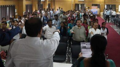 साईंस कॉलेज में लोकतंत्र की पाठशाला, 300 युवाओं ने ली जिम्मेदार नागरिक बनने की शपथ...