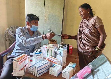 बीएसपी की CSR पहल से ग्रामीणों को मिली स्वास्थ्य सुविधा, तीन गांवों में 131 लोगों की निःशुल्क जांच... 8 बीएसपी की CSR पहल से ग्रामीणों को मिली स्वास्थ्य सुविधा, तीन गांवों में 131 लोगों की निःशुल्क जांच...