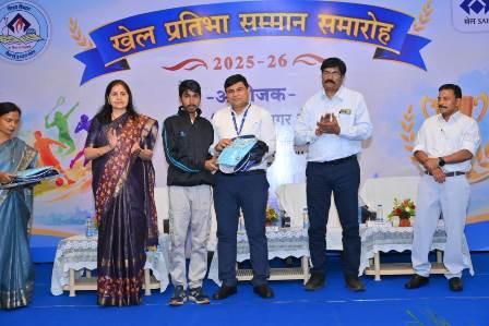बीएसपी के स्कूली खिलाड़ियों का सम्मान, राज्य और राष्ट्रीय प्रतियोगिताओं में पदक जीतकर बढ़ाया भिलाई का गौरव...