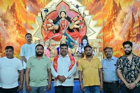 नवरात्रि पर गजेन्द्र यादव ने किए माता रानी के दर्शन, शहर की सुख-समृद्धि के लिए मांगा आशीर्वाद...