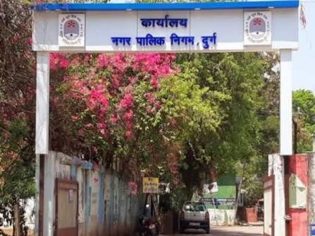 चक्रवाती तूफान के असर को लेकर दुर्ग निगम अलर्ट, आयुक्त लीना कोसम ने किया शहर का निरीक्षण...